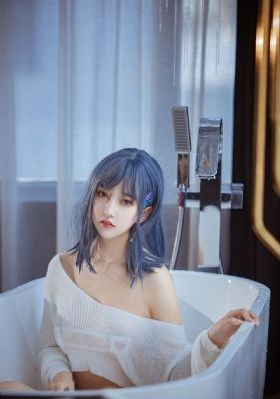 秋霞中文