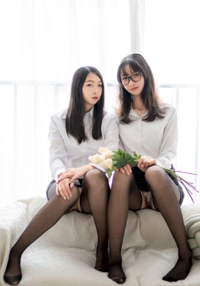95后夫妻花千元在麦当劳办婚礼