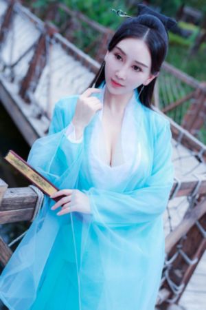 美女搞鸡